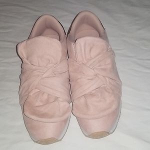 Pink Tennis shoes